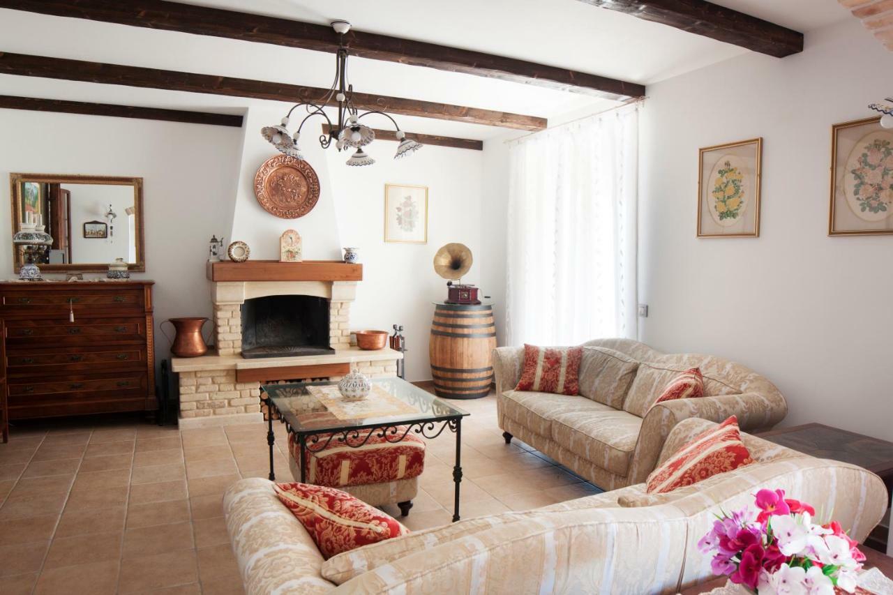 B&B L' Antica Fonte Spinetoli Zewnętrze zdjęcie